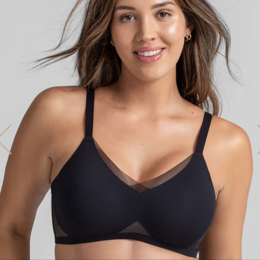 Honeylove CrossOver bra runway black and nude no underwire bra